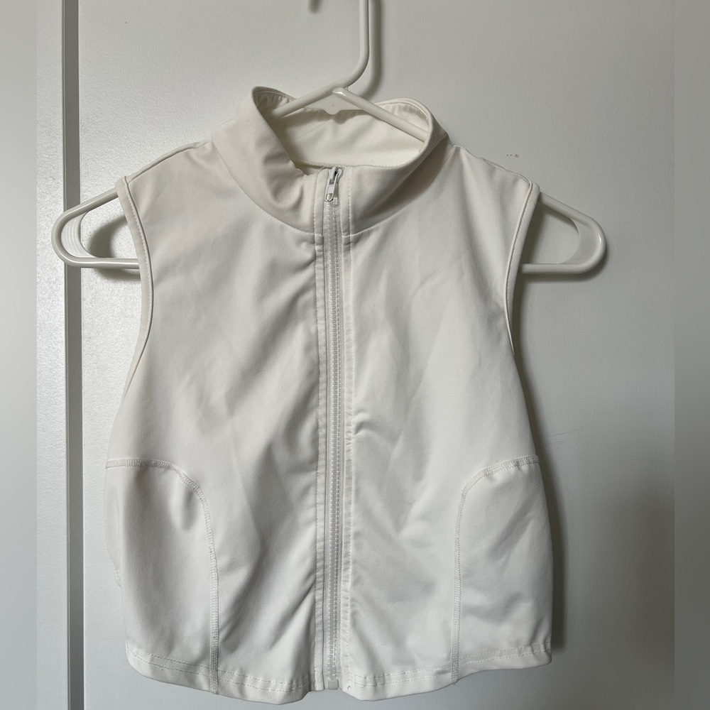 White Sleeveless Zip-Up crop workout top